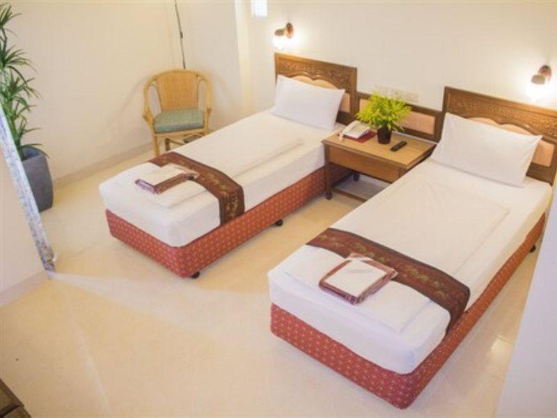 People Place Boutique In Town - Sha Extra Hotel