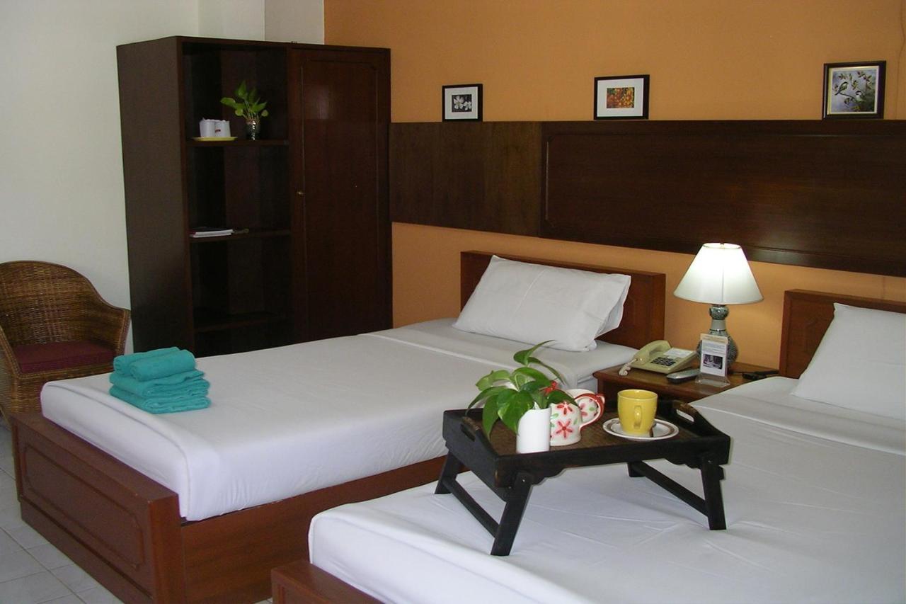 People Place Boutique In Town - Sha Extra Hotel 3*