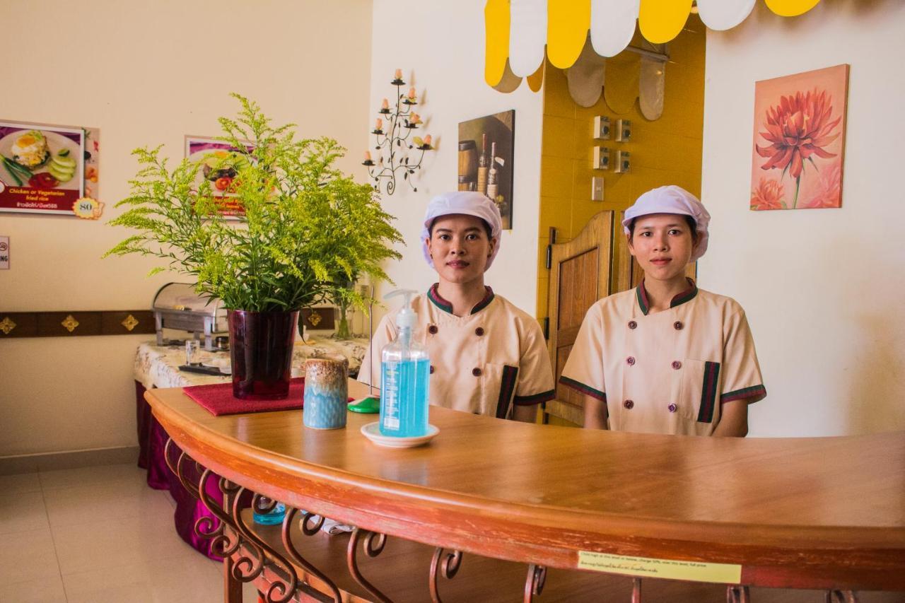 People Place Boutique In Town - Sha Extra 3*
